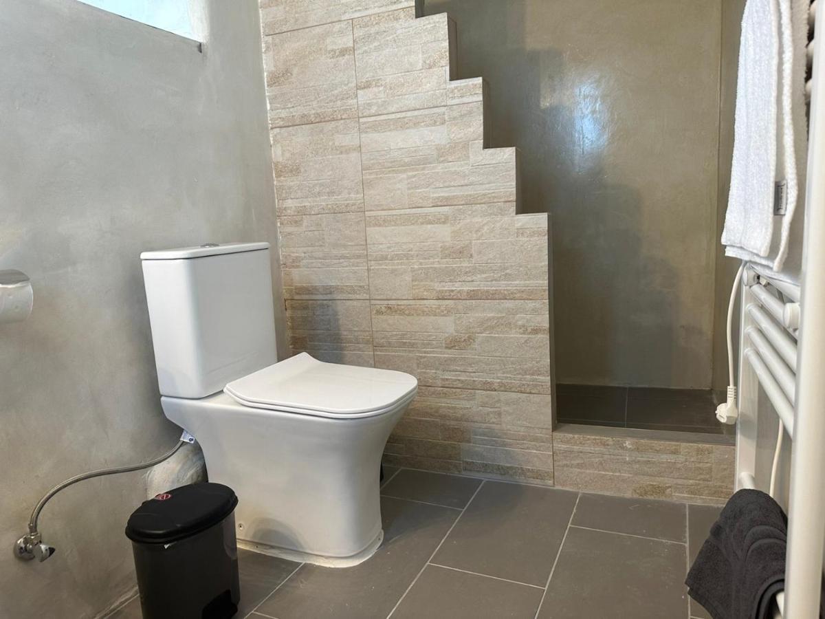 Richie'S Sea View Romantic Residences Ipsila Exterior photo