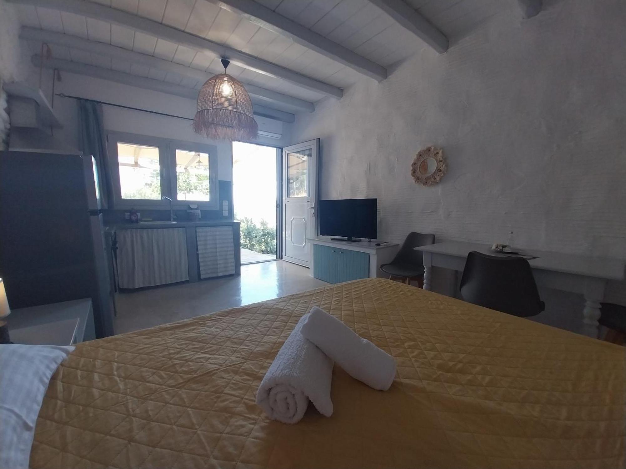 Richie'S Sea View Romantic Residences Ipsila Exterior photo